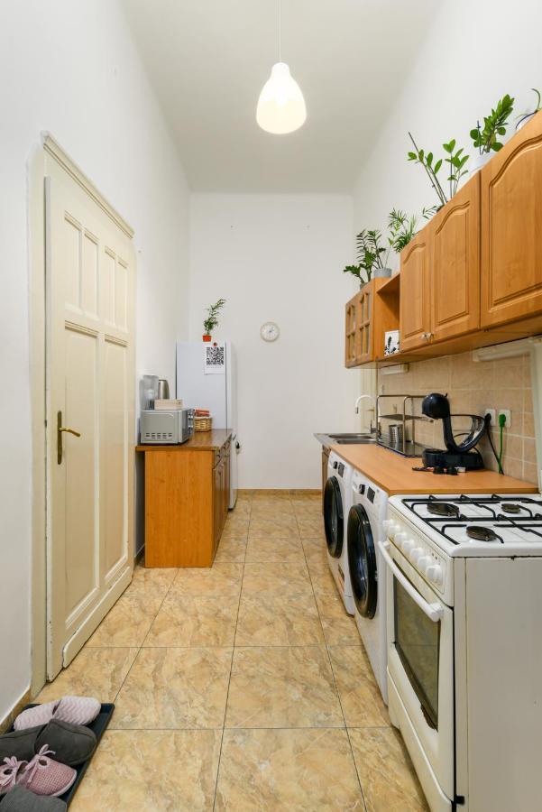 Two Separate Rooms Apartment In City Center, Party District Budapest Eksteriør bilde